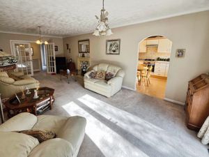 Lounge- click for photo gallery